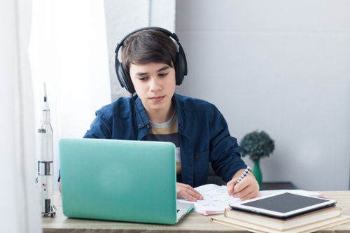 賃貸物件を借りたい外国人や留学生に必要な保証人制度を解説します!