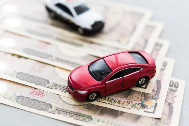 泥はね運転の罰金額は?