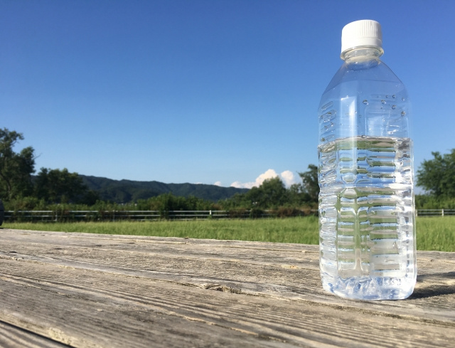 【緊急時やアウトドアにお役立ち】ペットボトル有効活用法
