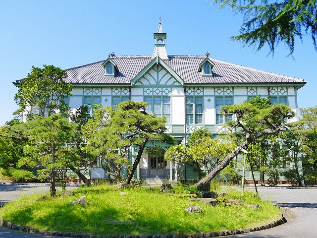 奈良女子大学の詳細情報