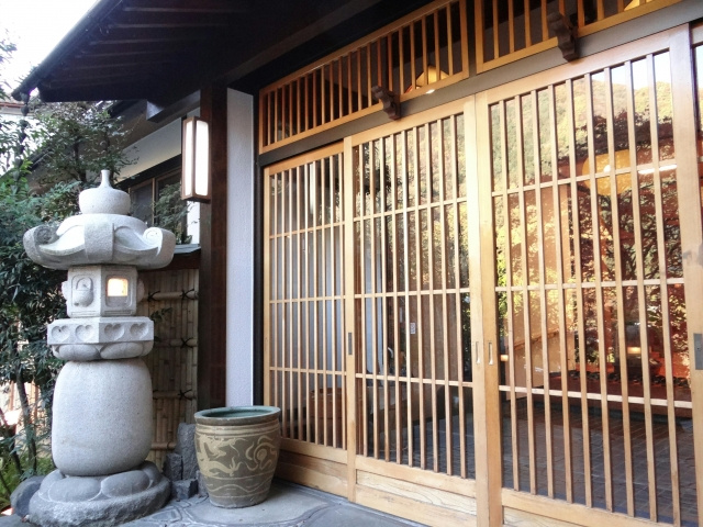 日本では引き戸が一般的であった