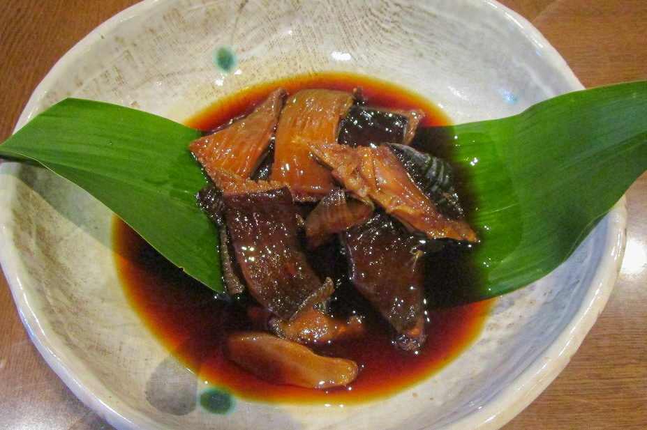 奈良では珍しい海産物の郷土料理「エイの煮こごり」