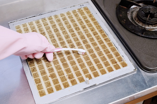 換気扇は定期的なお手入れが必要