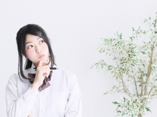 何日前にホテルに到着するのがよいのか