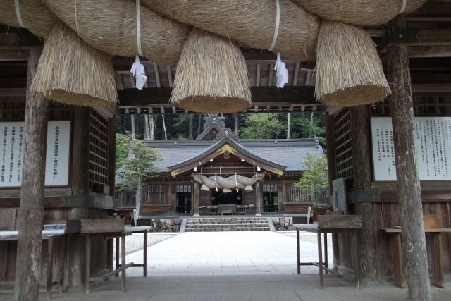 島根県松江市にある熊野大社の見どころとは?