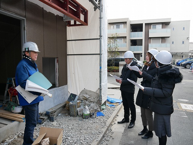 クレア・ド・ルーン紀寺建築エントランス見学