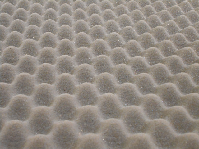 賃貸物件の天井の防音対策について