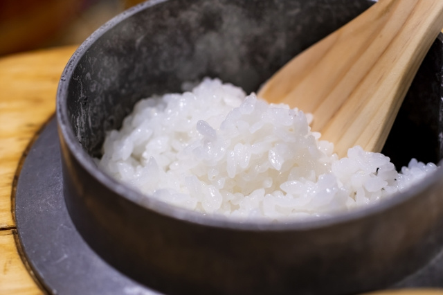 奈良のお米をおかまで炊いたごはんはいかが?