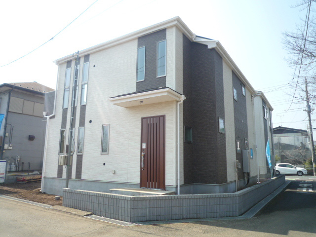 グラファーレ外観