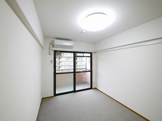 オーキッドあやめ池の室内写真1