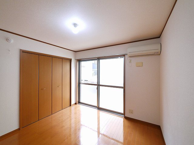 グレイス学園前の室内写真1