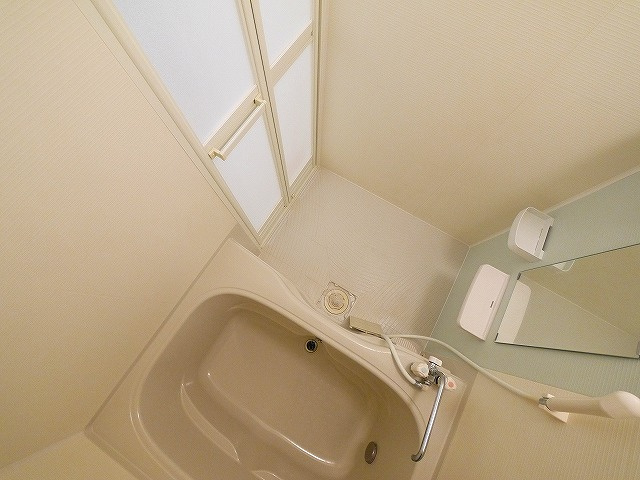 サンソレイユ富雄前の室内写真3