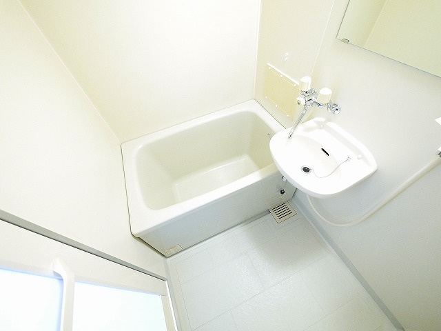 ジュネス東生駒の室内写真3