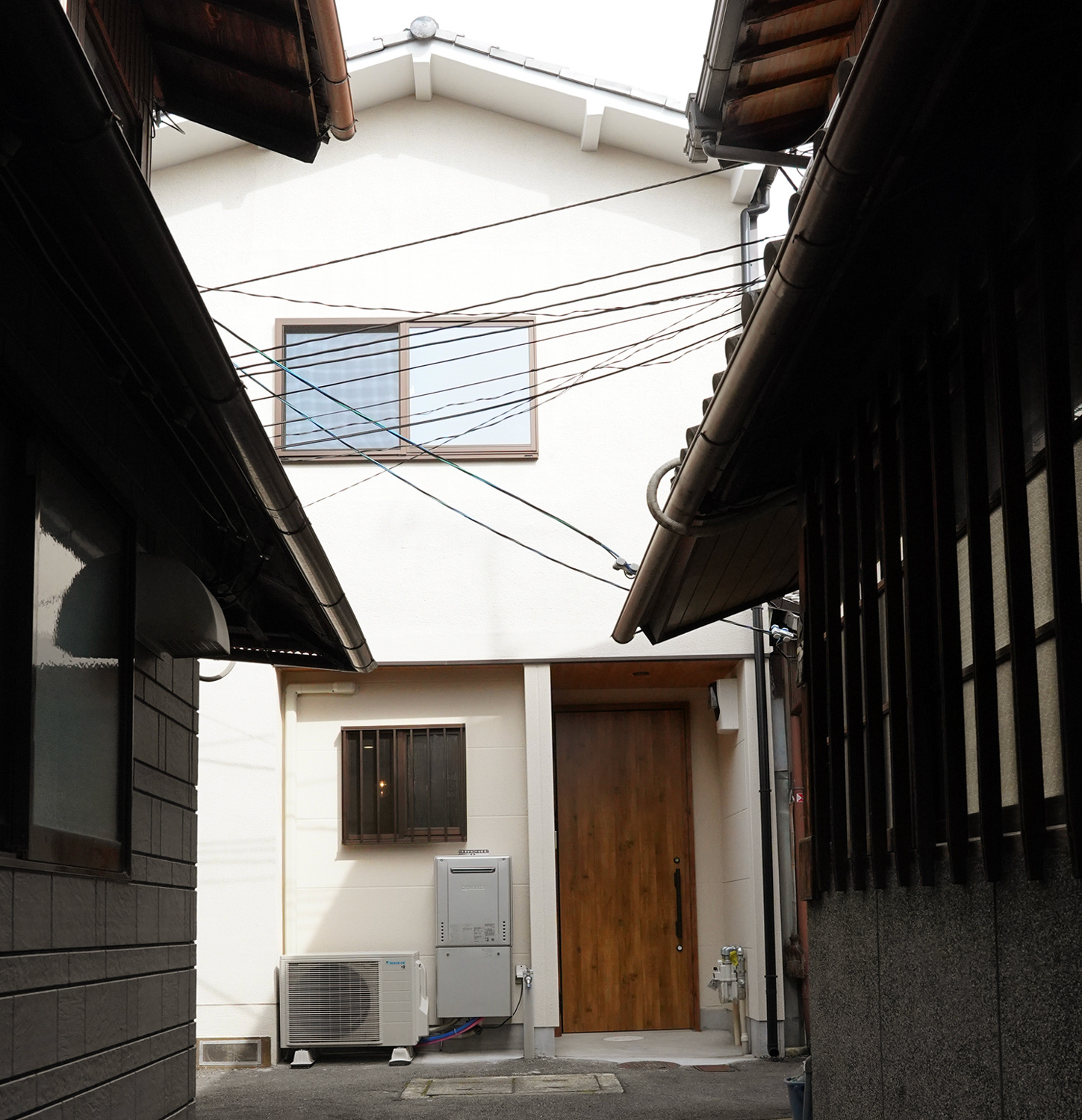 白壁の家-外観正面