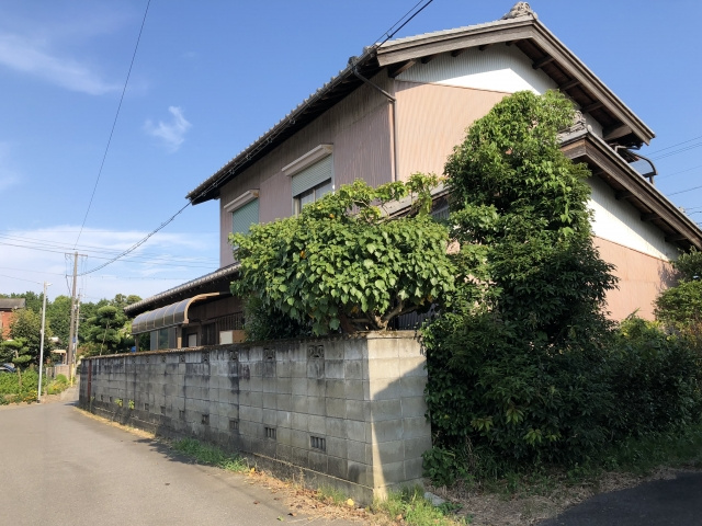 人が住んでいない家の傷みが酷いわけとは?劣化を防ぐ方法も解説!