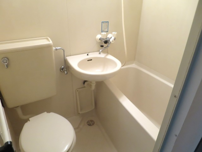 賃貸物件でトイレタンクの掃除をすべき理由は?汚れを防ぐコツを解説