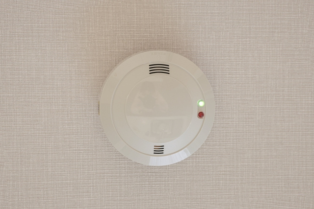 火災報知器が誤作動した場合の止め方・対処法