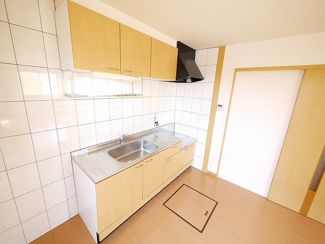 木津南戸建Cの室内写真2