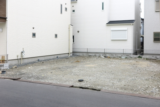 贈与で得た土地を売る方法は?売却前に確認するべき点を解説