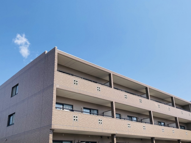マンションの最上階はやめとけと言われる理由は?最上階のメリットを解説