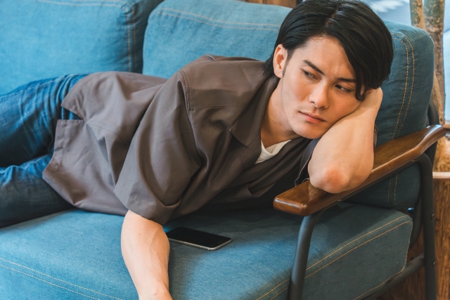 ソファは一人暮らしに不向き?その理由は?