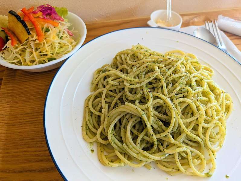 バジル香るジェノベーゼパスタの写真