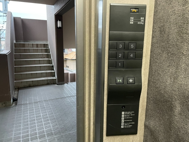 賃貸のエレベーターの設置基準は?設置なしのメリットやデメリットも解説