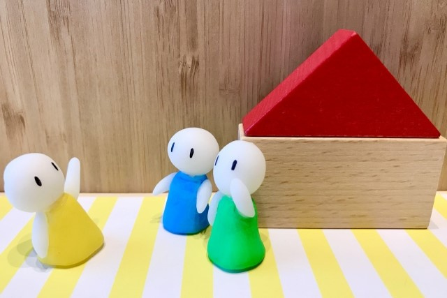 実家の近くで一人暮らしは後悔する?メリット・デメリットも解説