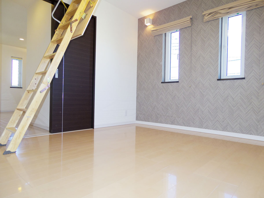 デザイナーズハウス 中古住宅 三島市松本のご紹介です。