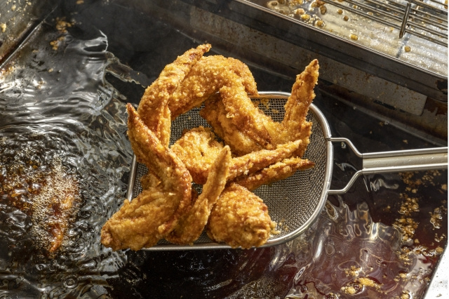 川崎市にある「路地裏チキン BonBon」の特徴