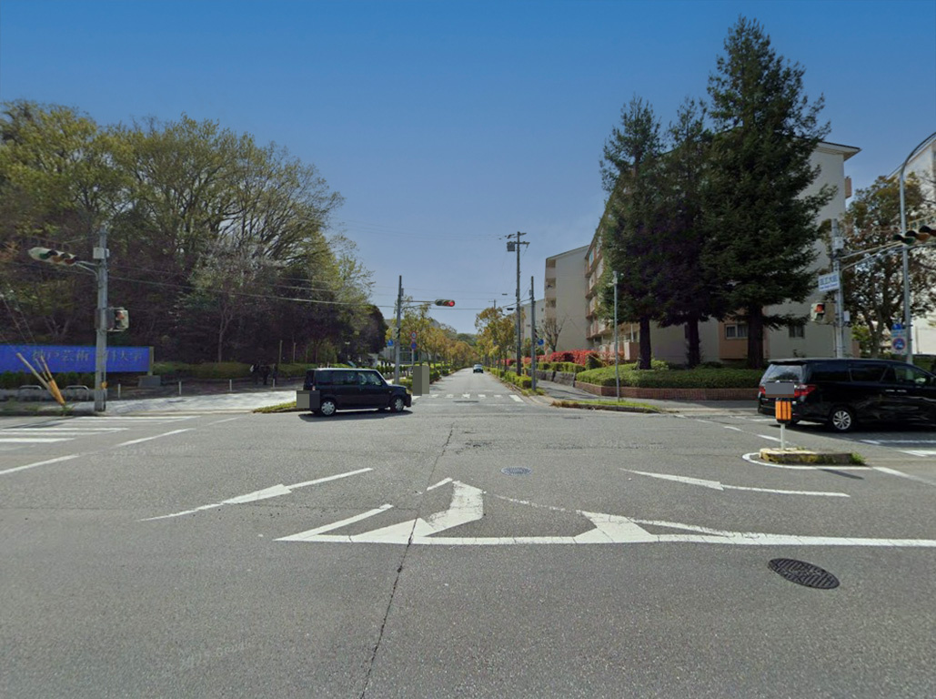 学園都市駅周辺の街並み