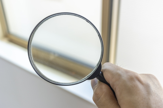 隙間風が入る原因