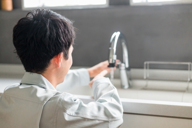 水漏れ修理の費用負担と責任の所在
