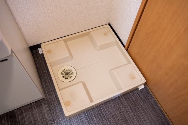 防水パンなしの賃貸物件で洗濯機を設置しても大丈夫?リスクも解説