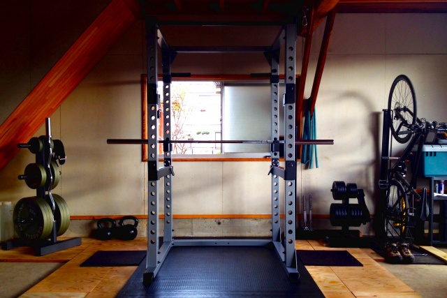 賃貸物件で筋トレルームをつくることはできる?つくる際の注意点って?
