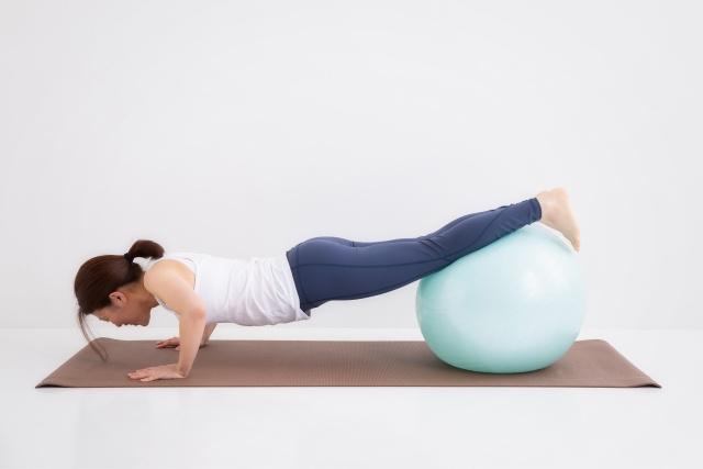 賃貸アパートで実施しやすい筋トレって?