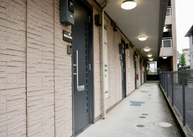 賃貸で同じ建物内の部屋移動は可能?費用を抑える交渉術についても解説