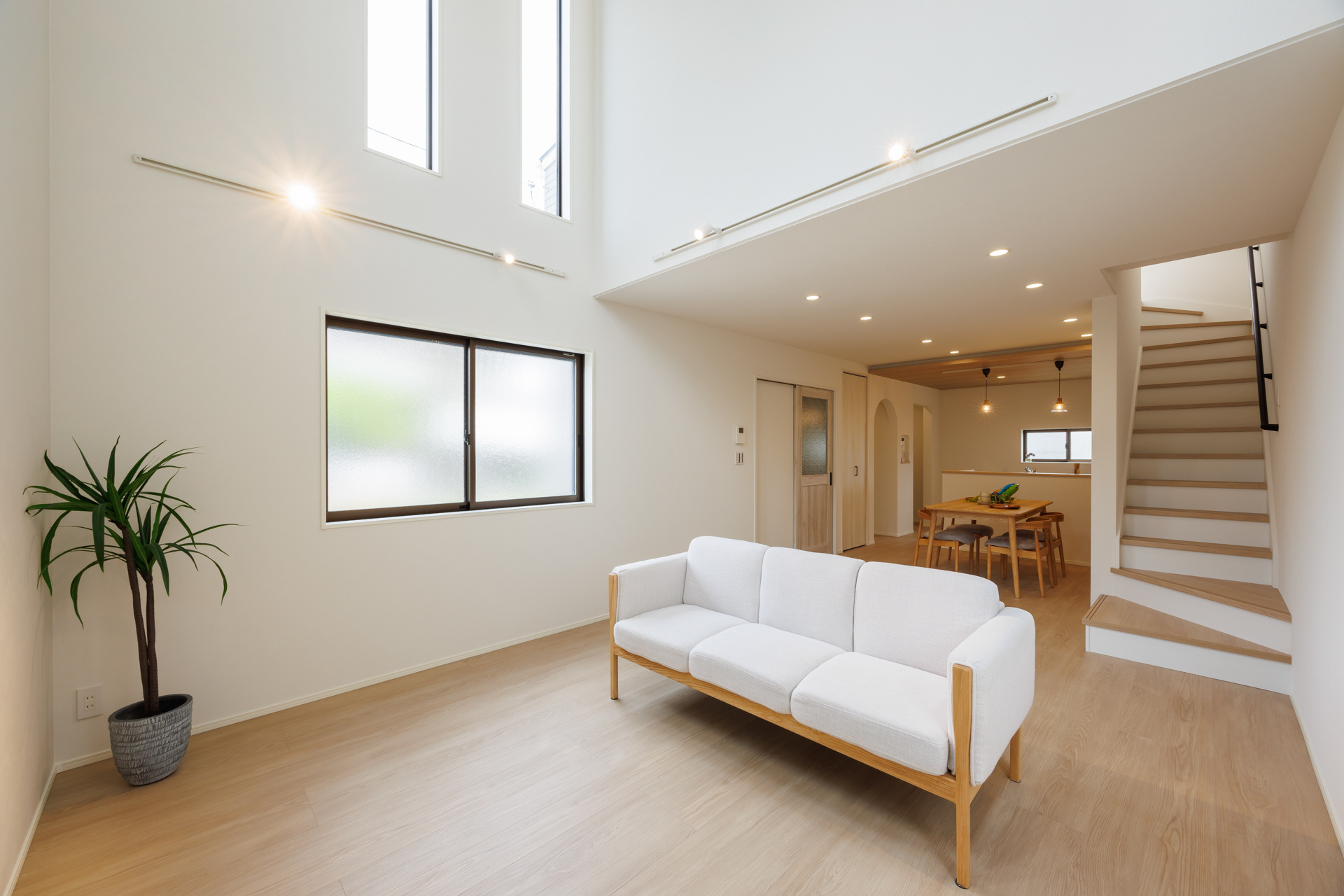 GOOD HOUSE