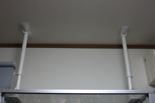 家具転倒防止グッズ