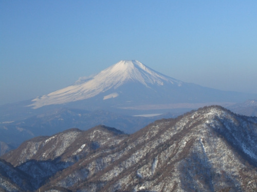 丹沢山系の蛭ヶ丘から望む富士山