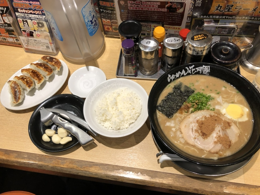 画像3:ラーメンとライス・餃子セット