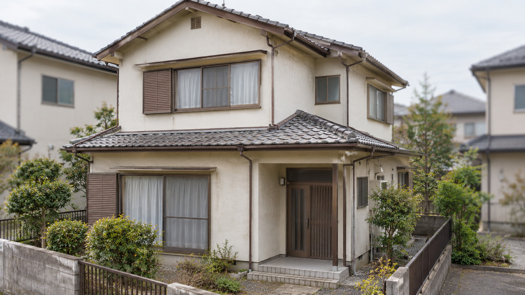 不要な中古住宅を処分する方法は?放置するリスクや売却時の注意点も解説