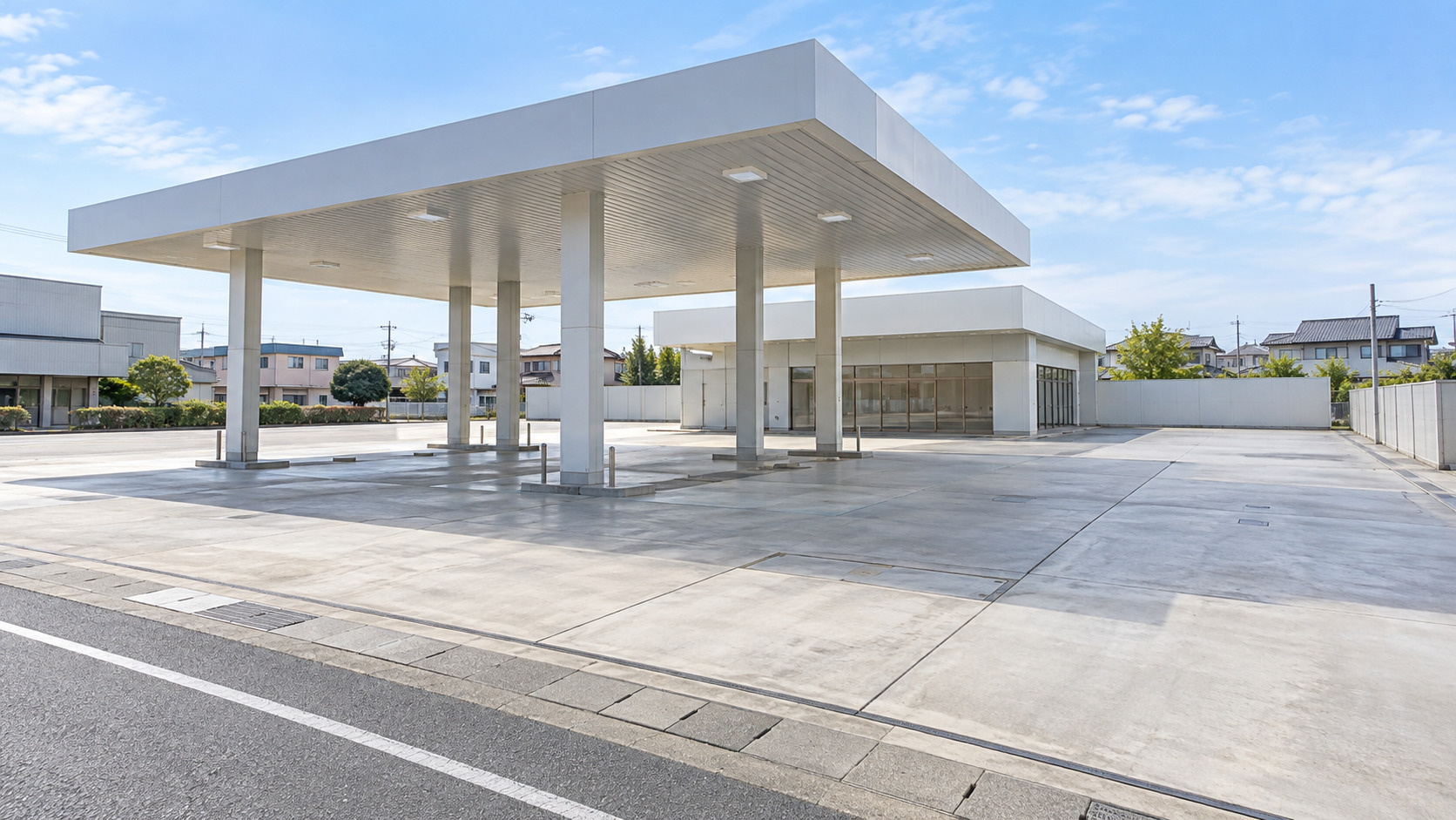 ガソリンスタンド跡地は売却できる?方法と土壌調査の注意点も解説