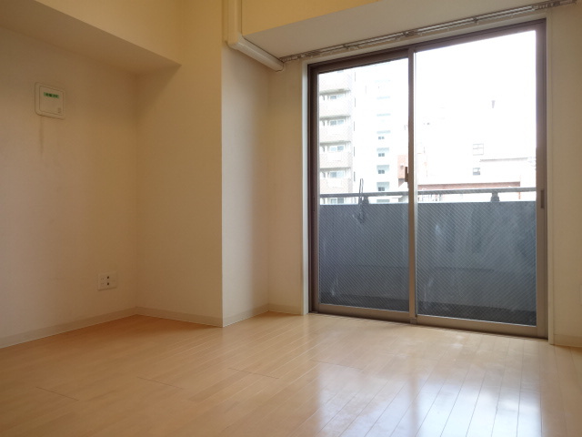 La Douceur千葉中央の居間・リビング