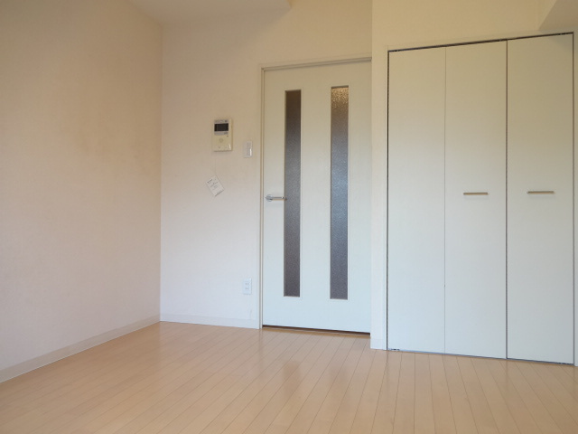 La Douceur千葉中央の居間・リビング