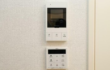 【セキュリティ】 | メゾン松風 | モニター付きインターホンで防犯面も安心です！