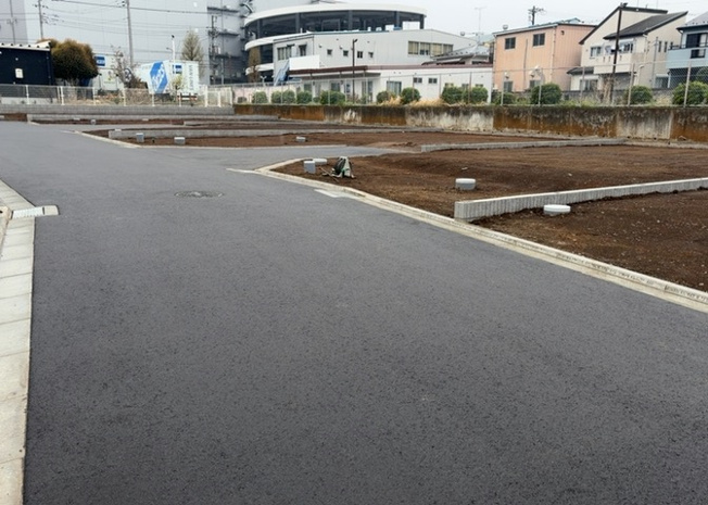 【外観】 | 物件の詳細については、現地を見てわかること以外に、役所や法務局などで調べないとわからないことがあります。そのため、現地に行く場合は、もしこの物件を買ったらどのような生活ができるかをイメージしましょう。