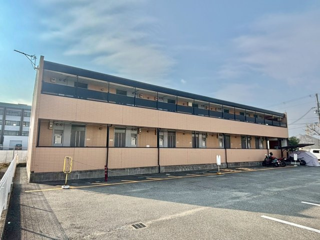 リバーサイド市川の外観