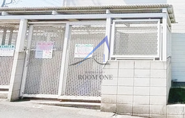 エステート三田のその他共用部分|敷地内ごみ置き場です。