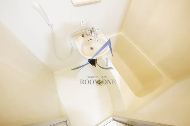 エステート三田の浴室|お風呂です。